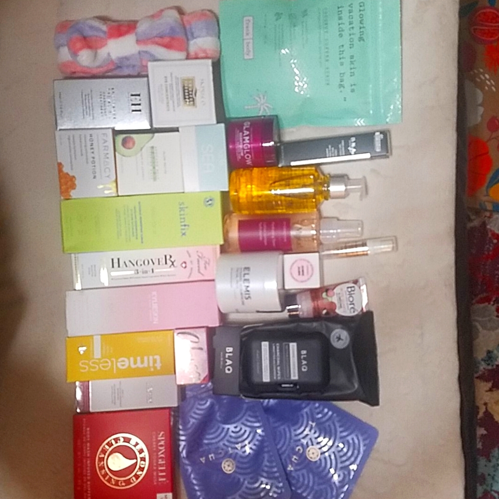 Huge HIGH-END Skincare Products Bundle!